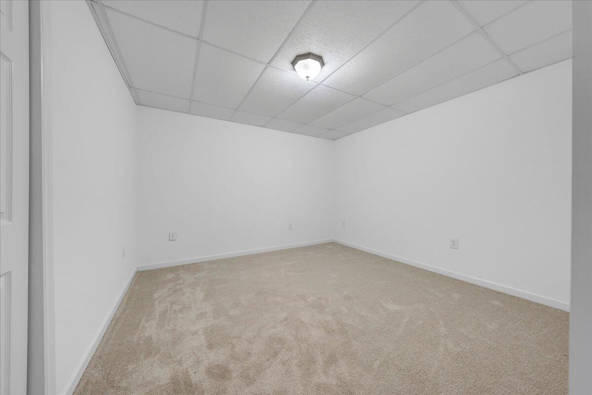 300 Egret DR