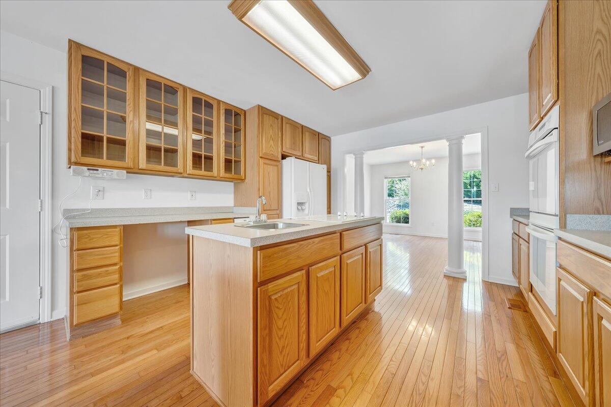 300 Egret DR