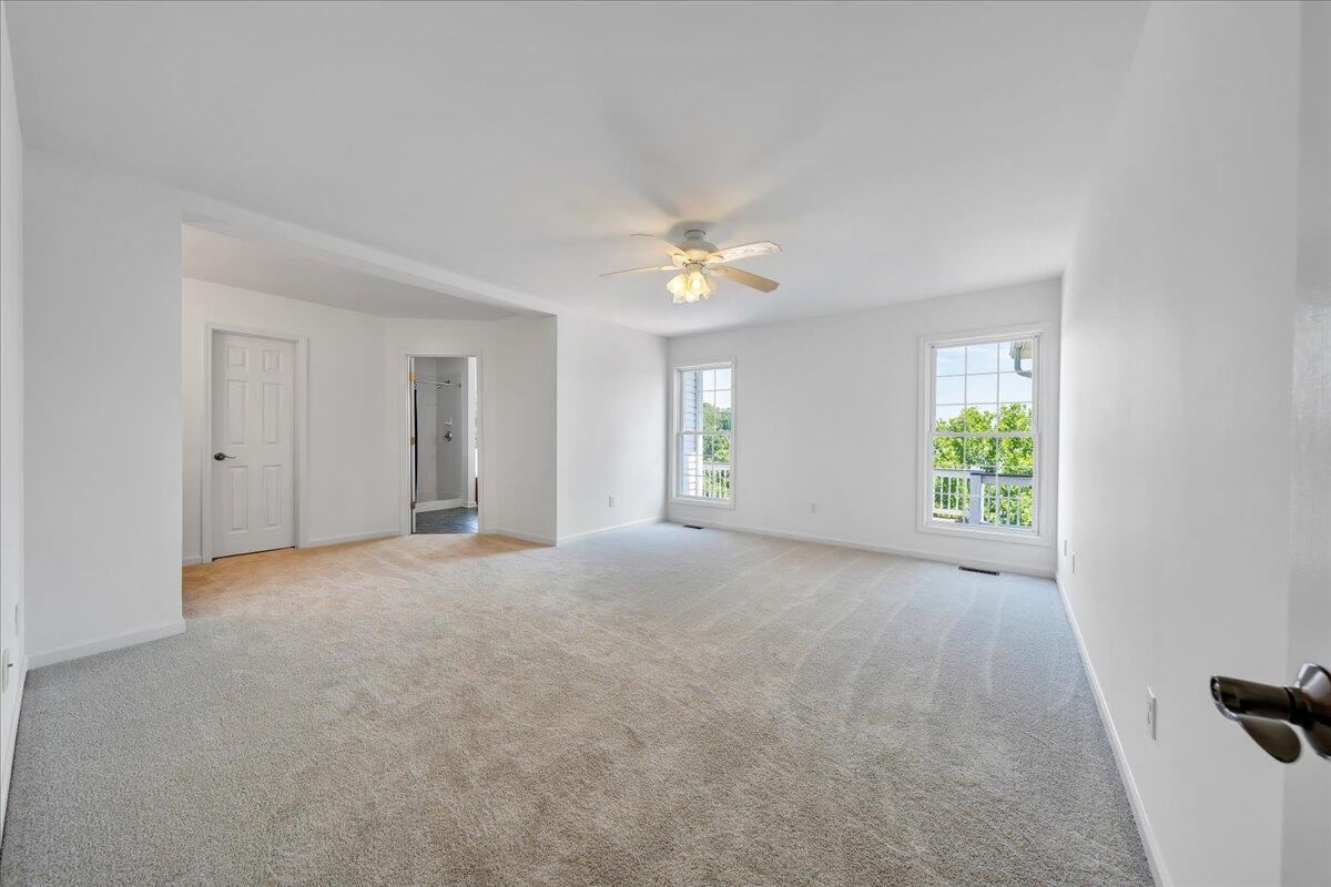 300 Egret DR