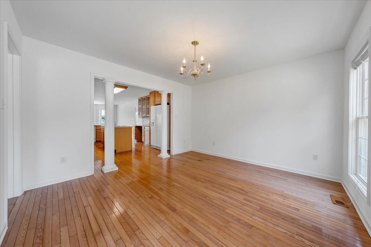 300 Egret DR