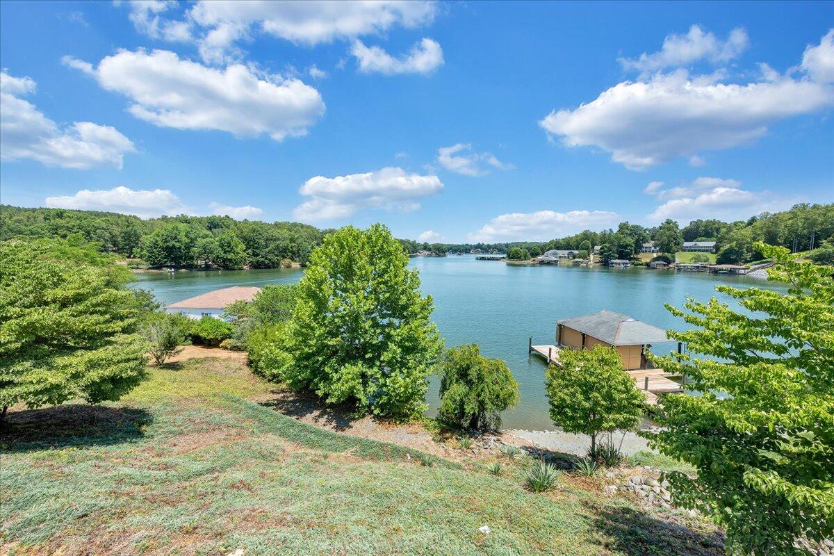 300 Egret DR