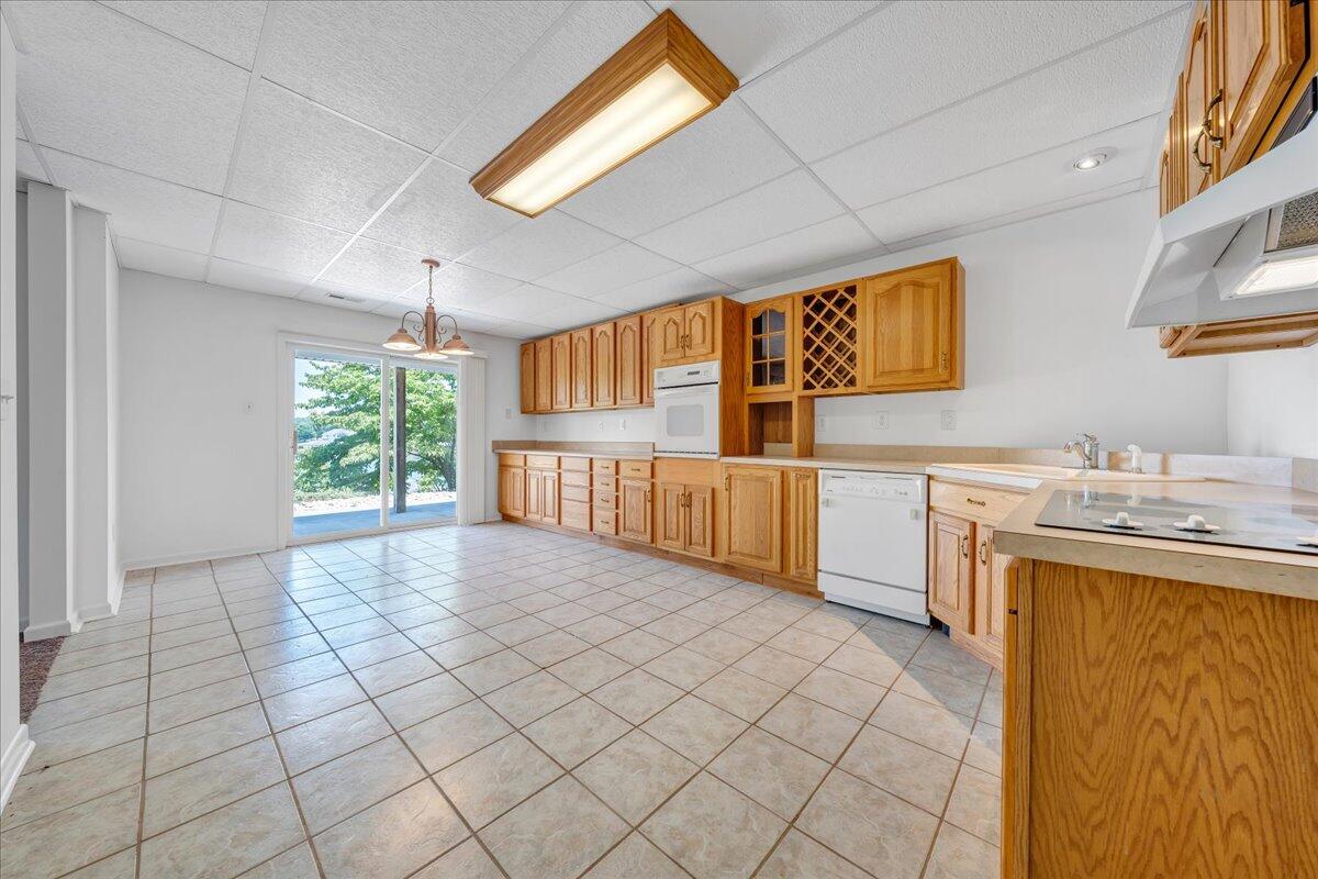 300 Egret DR