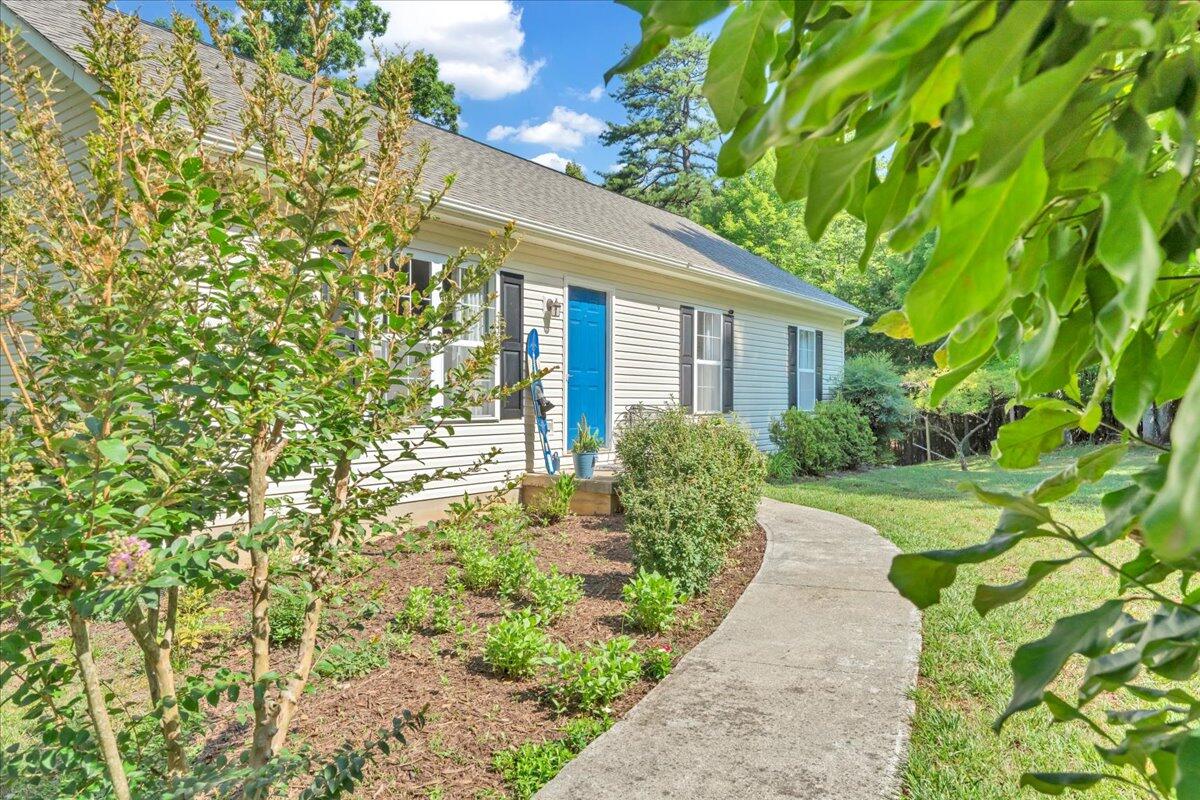 240 Fingerlake RD