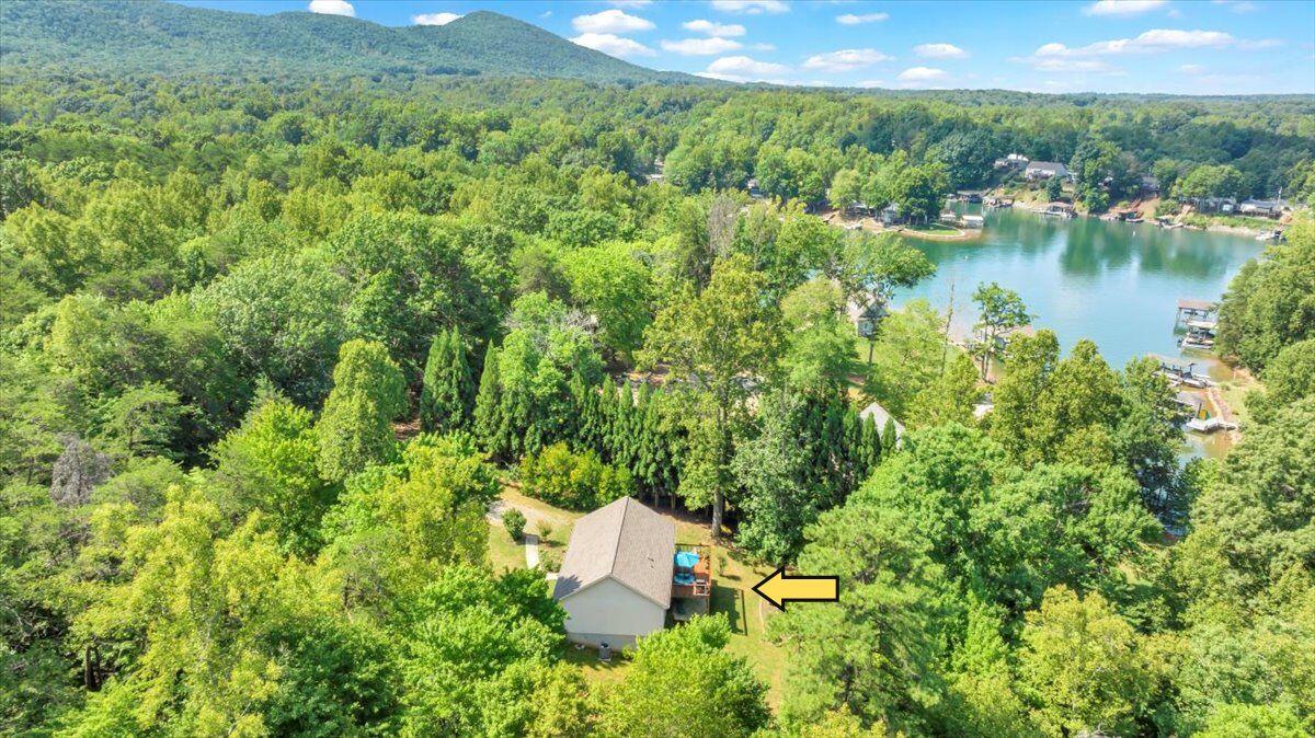 240 Fingerlake RD