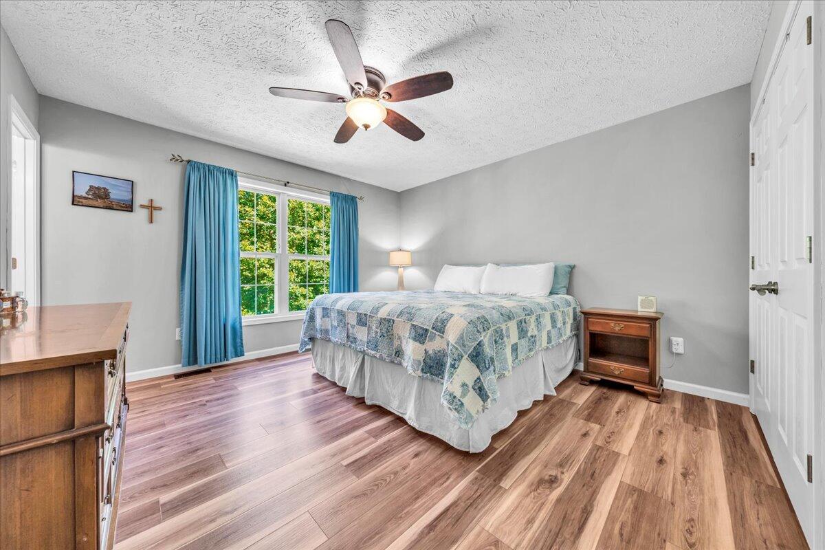 240 Fingerlake RD
