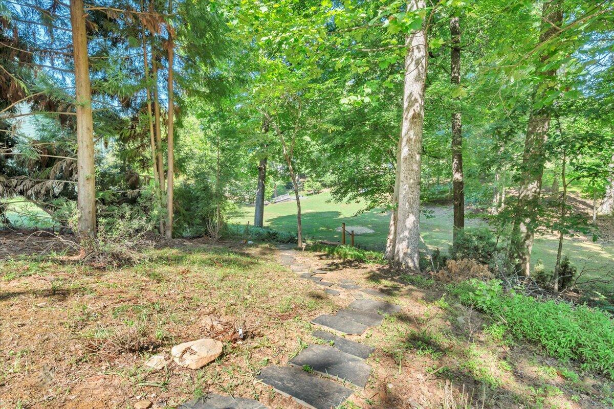240 Fingerlake RD