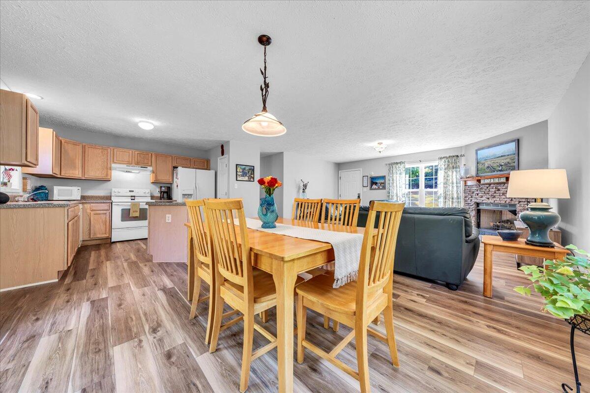 240 Fingerlake RD