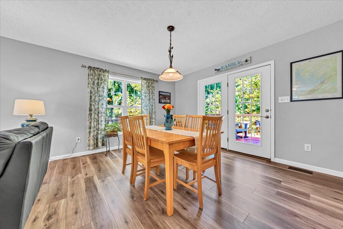 240 Fingerlake RD