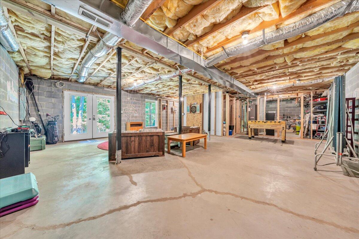 240 Fingerlake RD