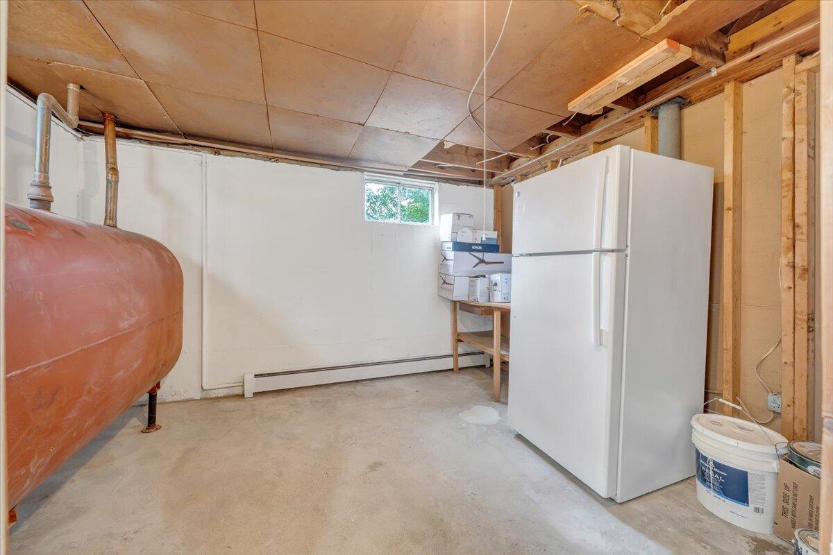 1816 Fareham RD SW