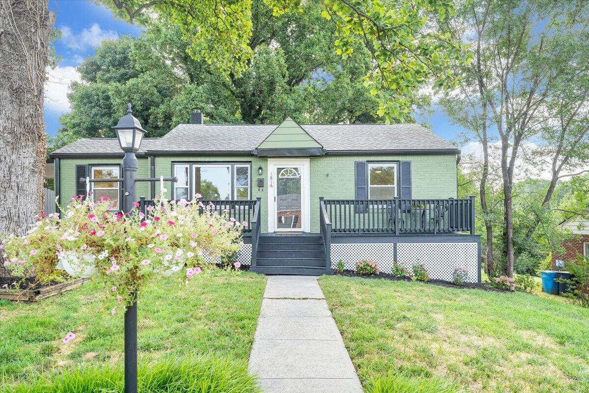 1816 Fareham RD SW