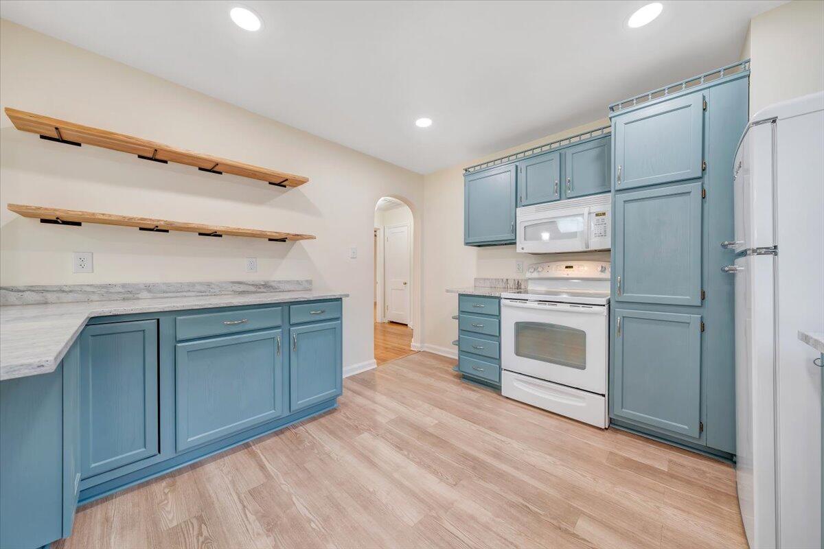 1816 Fareham RD SW