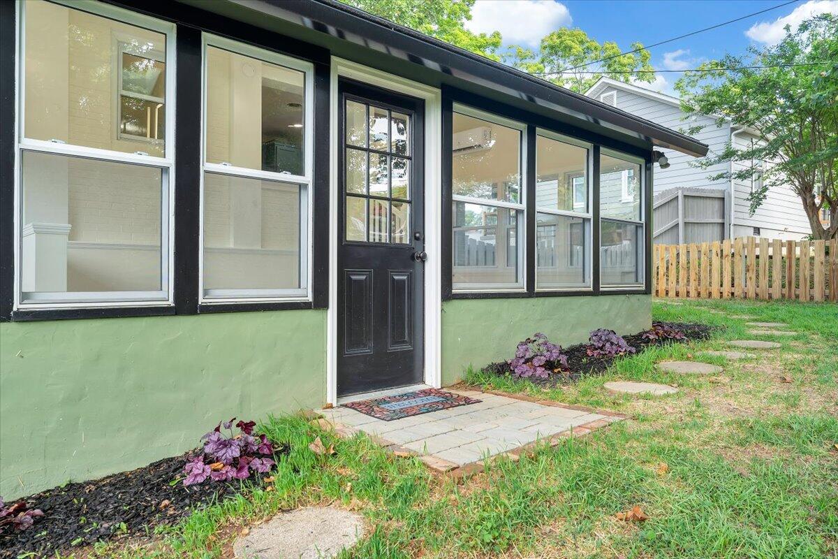 1816 Fareham RD SW