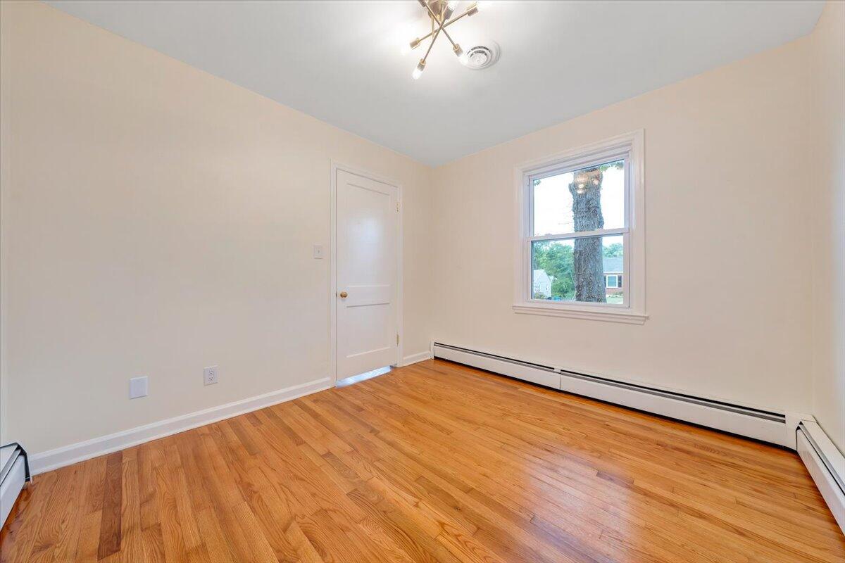 1816 Fareham RD SW