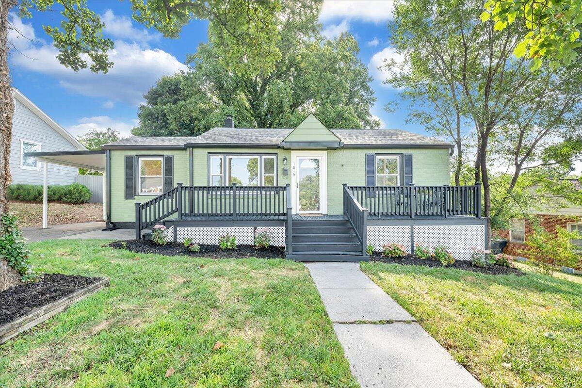 1816 Fareham RD SW