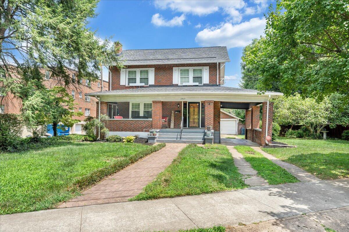 1917 Sherwood AVE SW