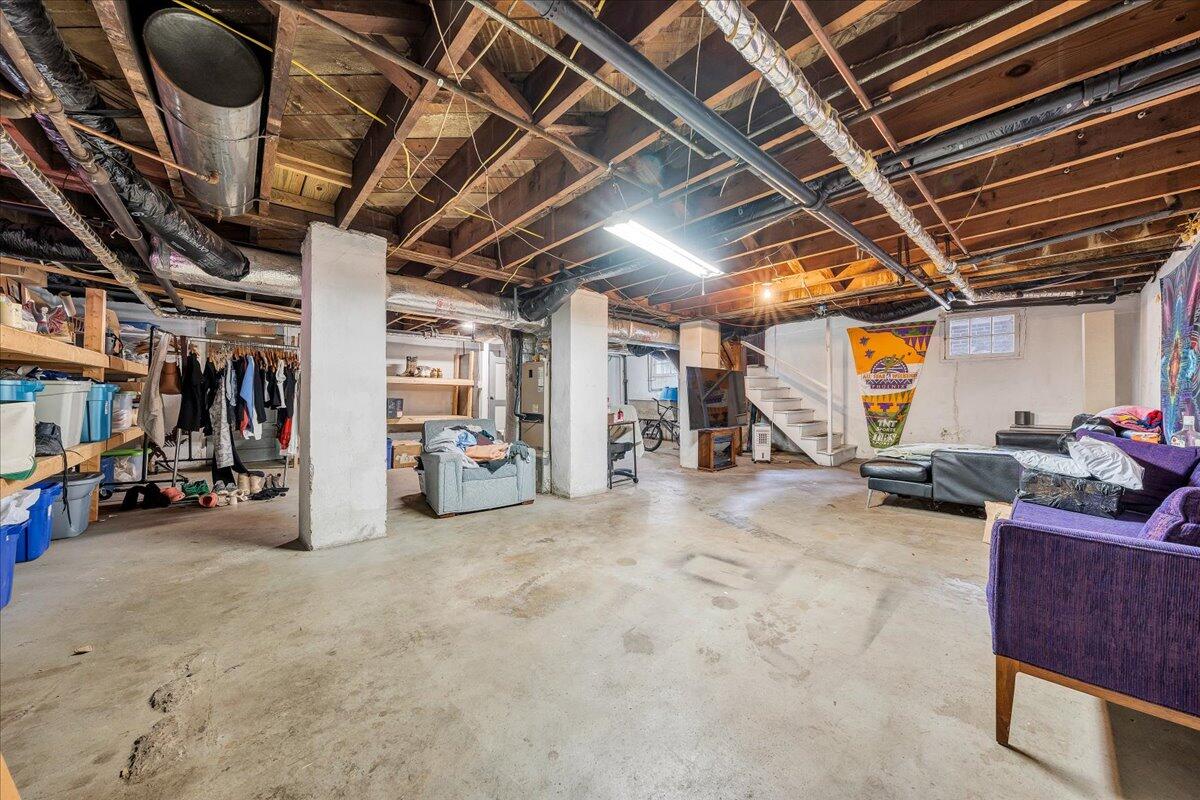 1917 Sherwood AVE SW