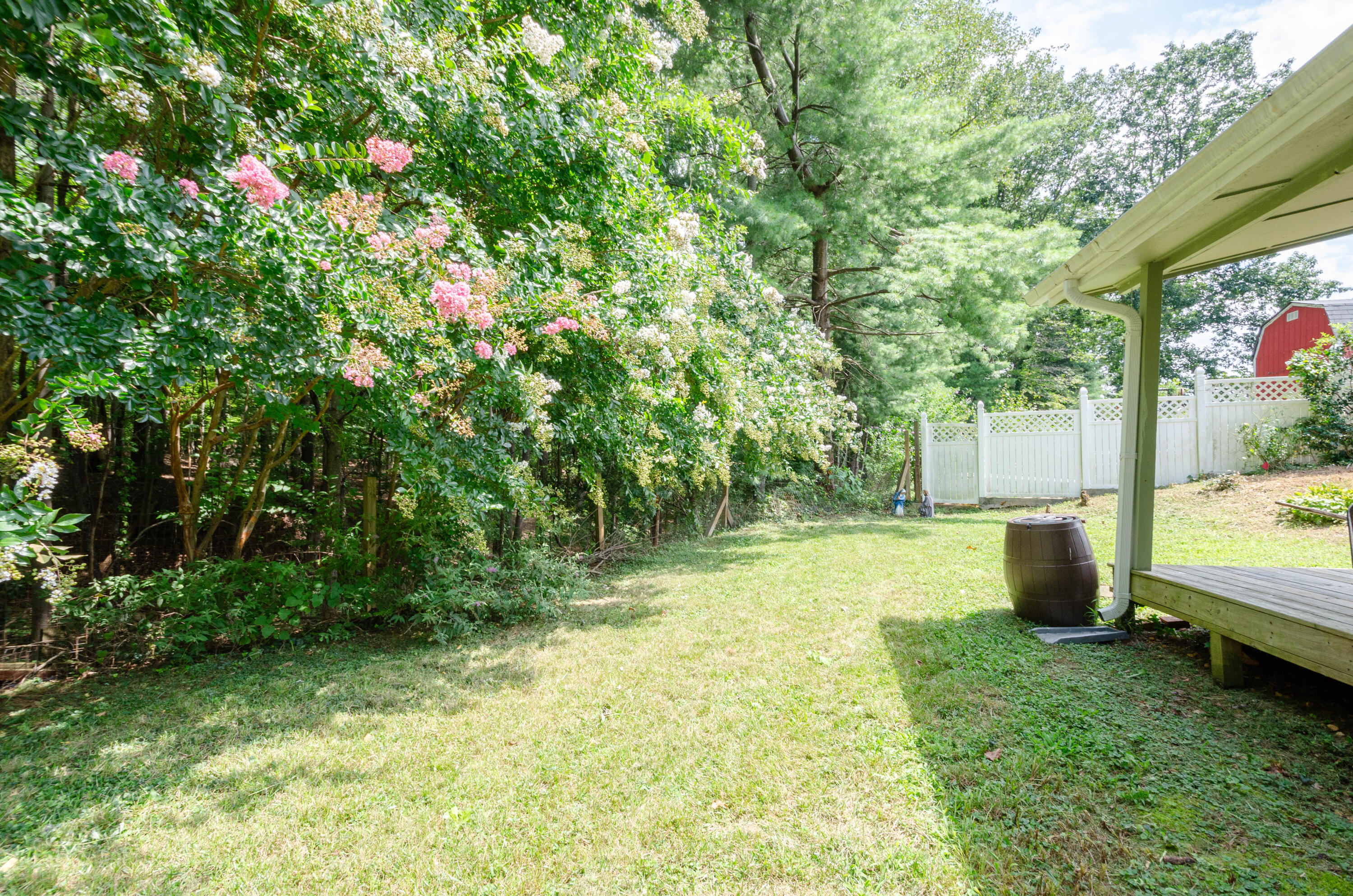 946 Estates RD SE