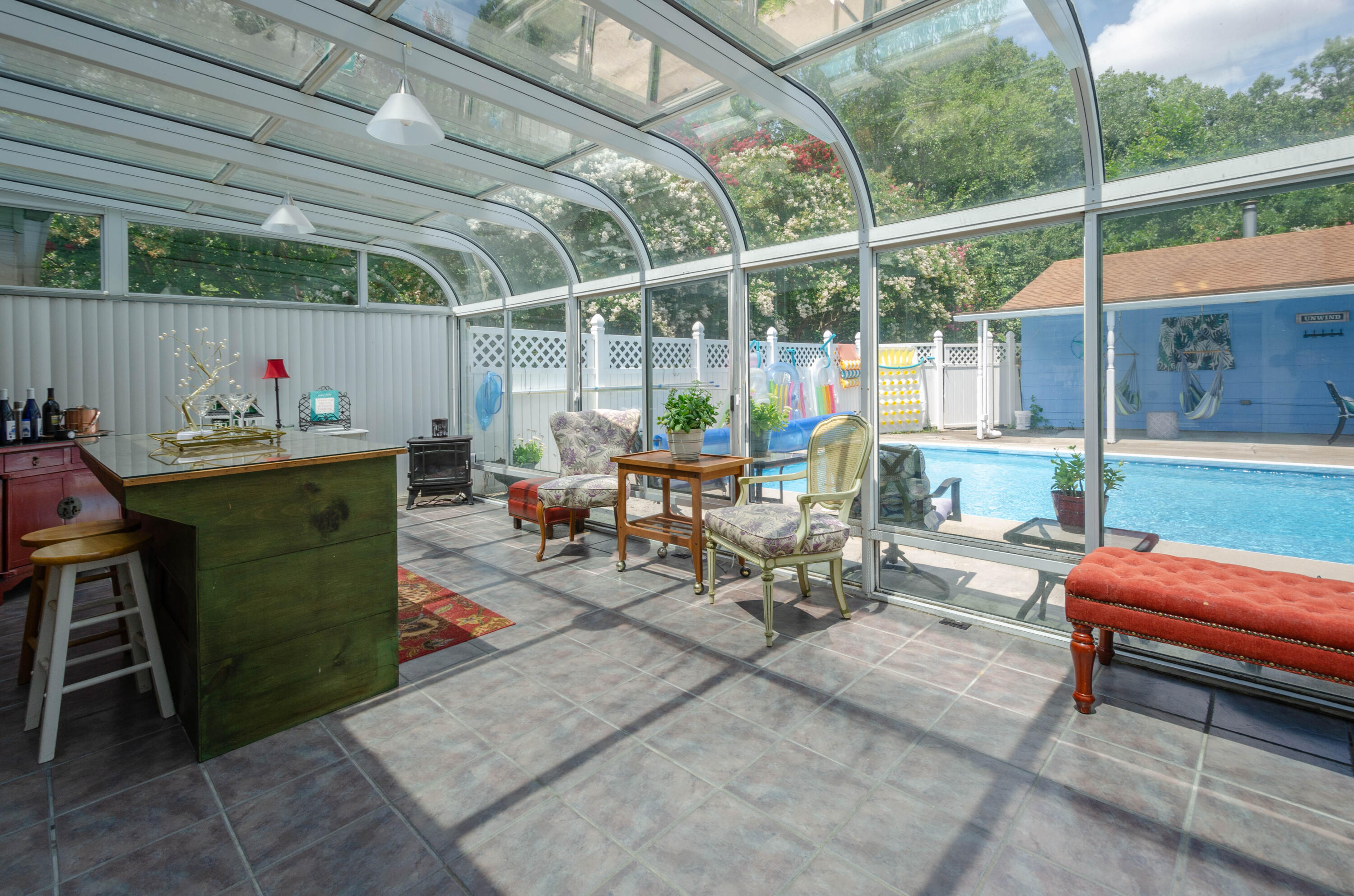 946 Estates RD SE
