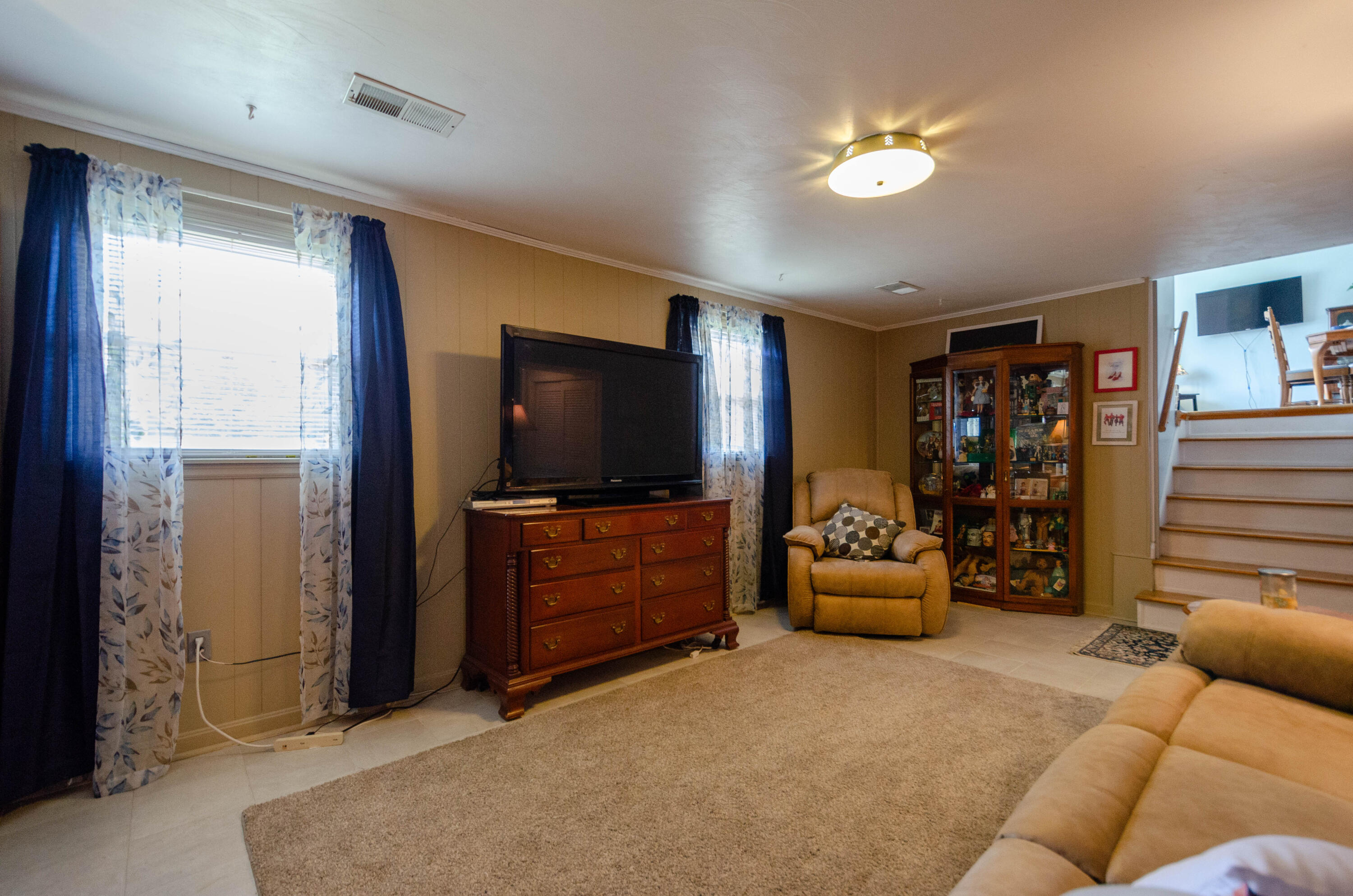 946 Estates RD SE