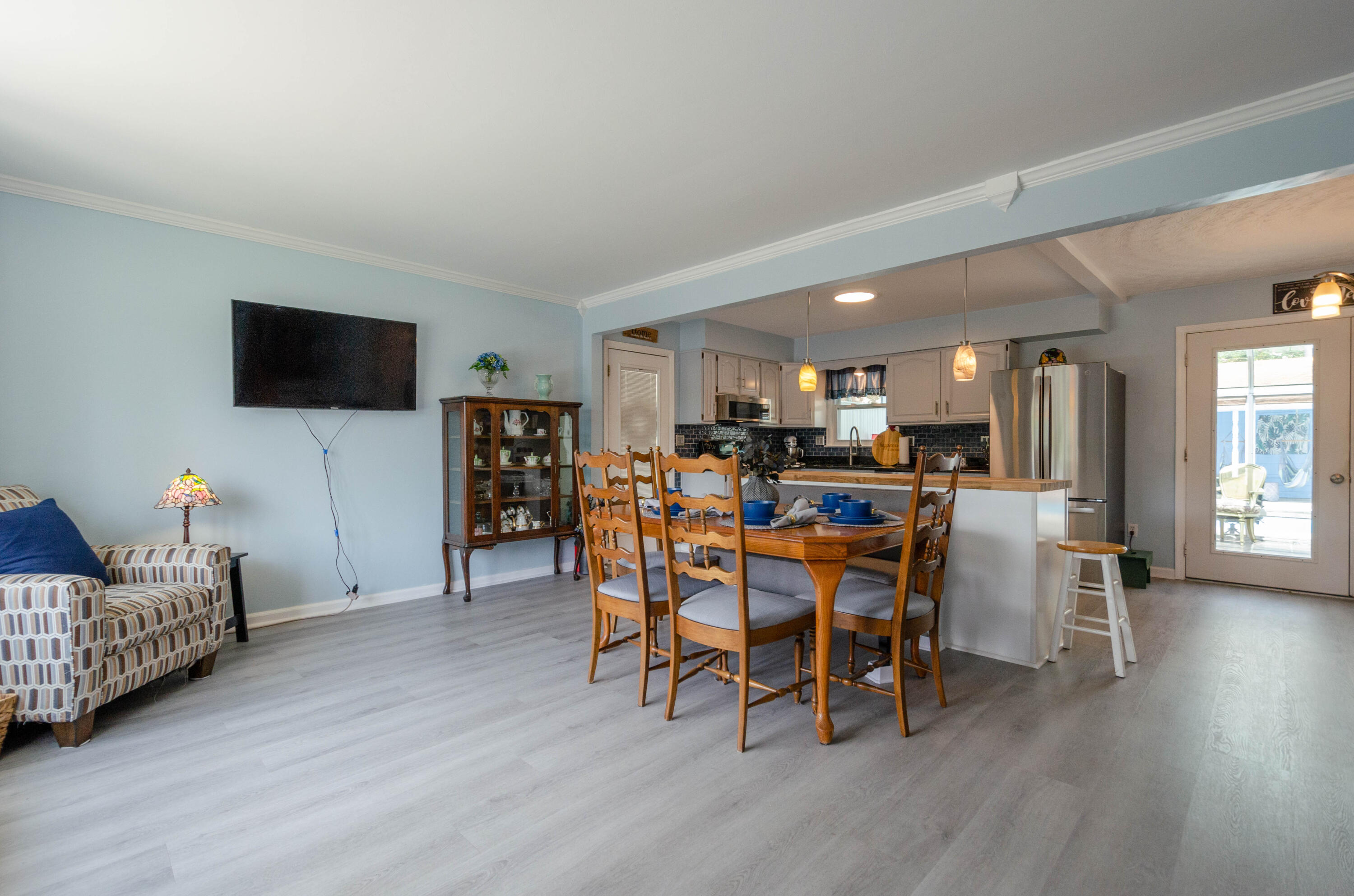 946 Estates RD SE