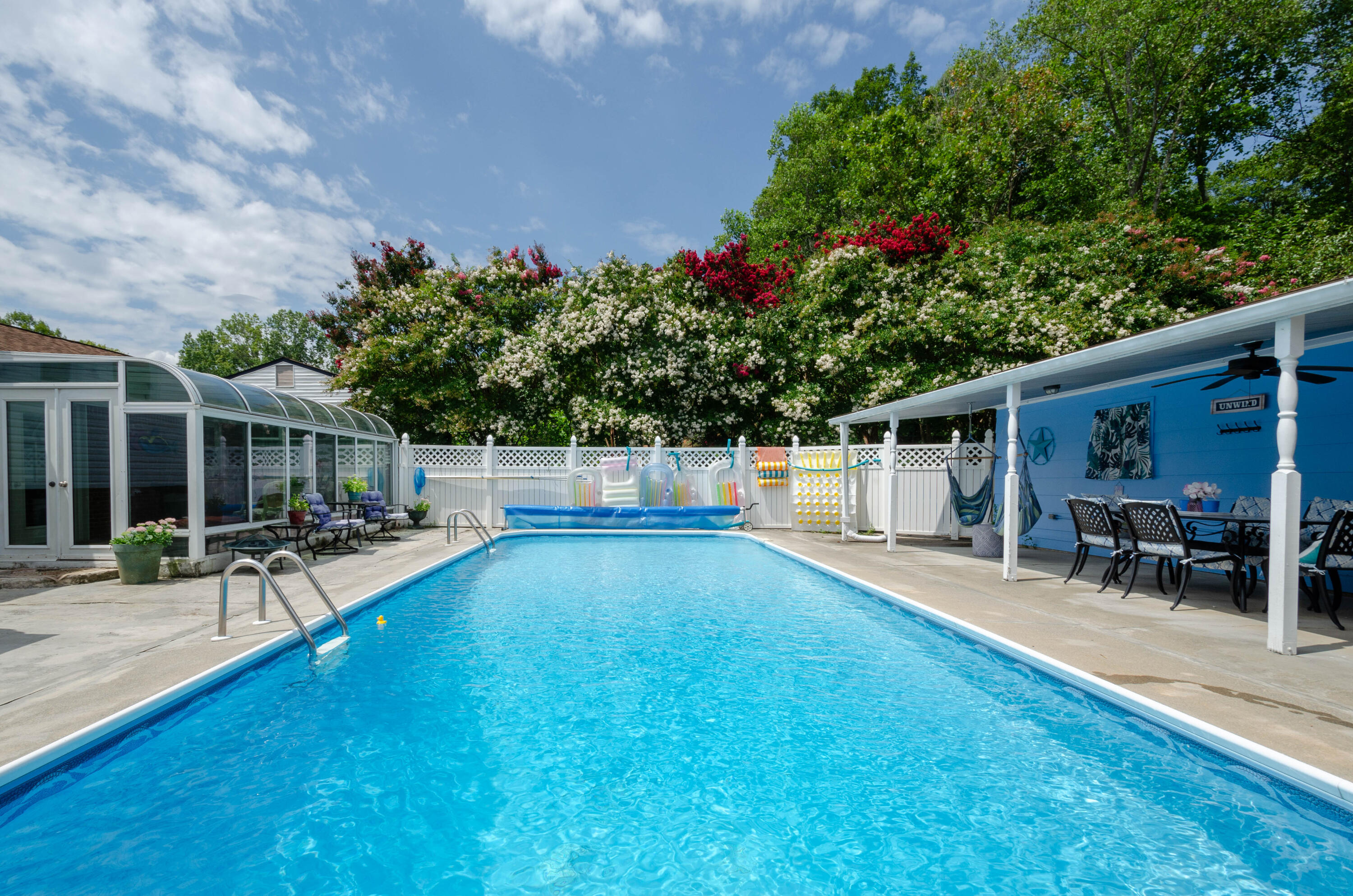 946 Estates RD SE