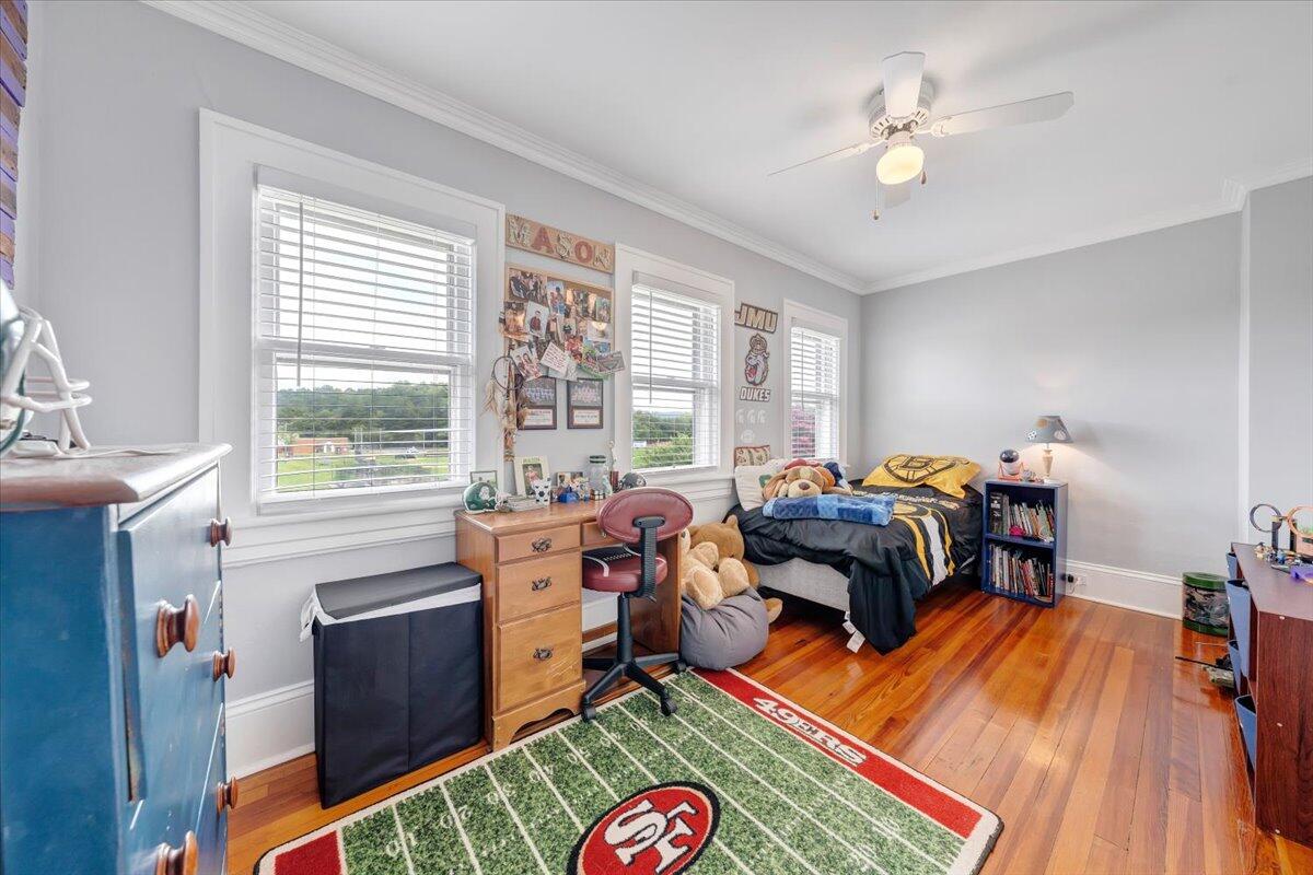 2708 Guilford AVE SW
