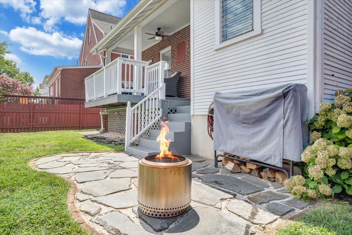 2708 Guilford AVE SW