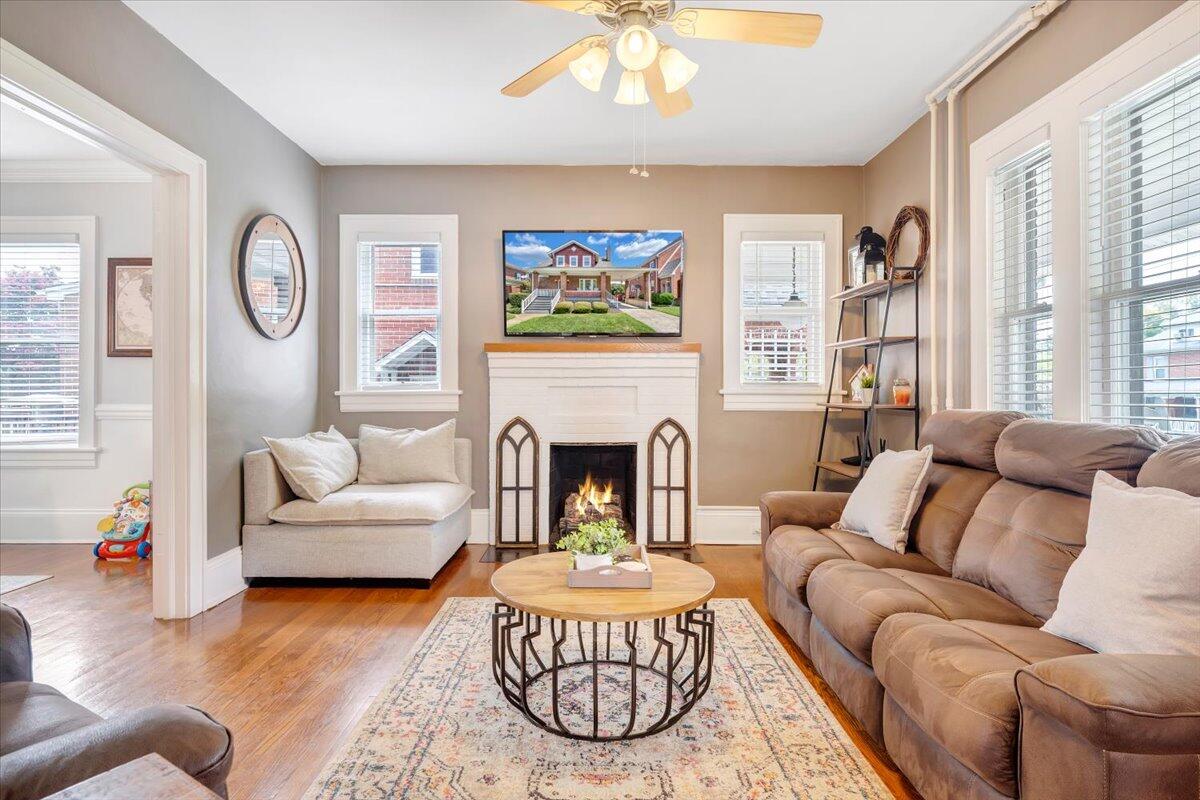 2708 Guilford AVE SW