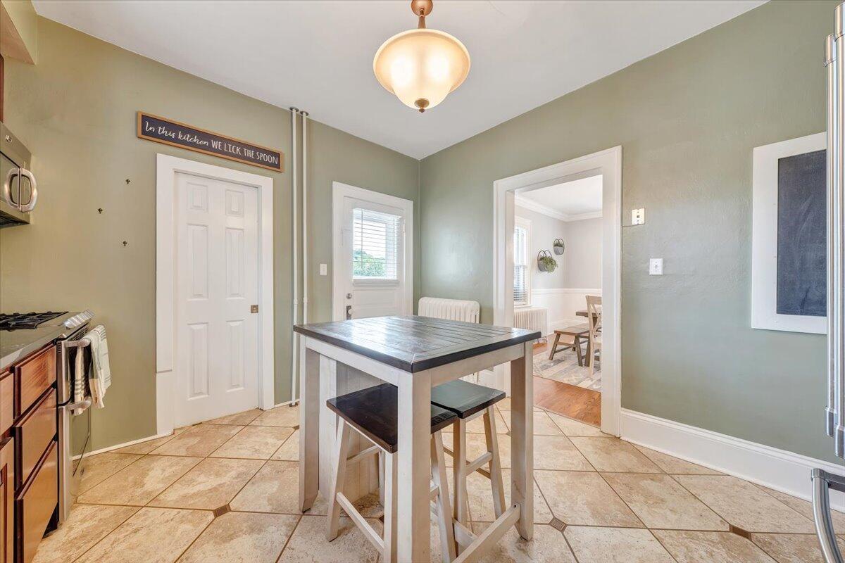 2708 Guilford AVE SW