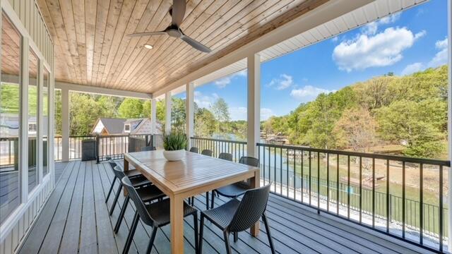 173 Compass Cove CIR