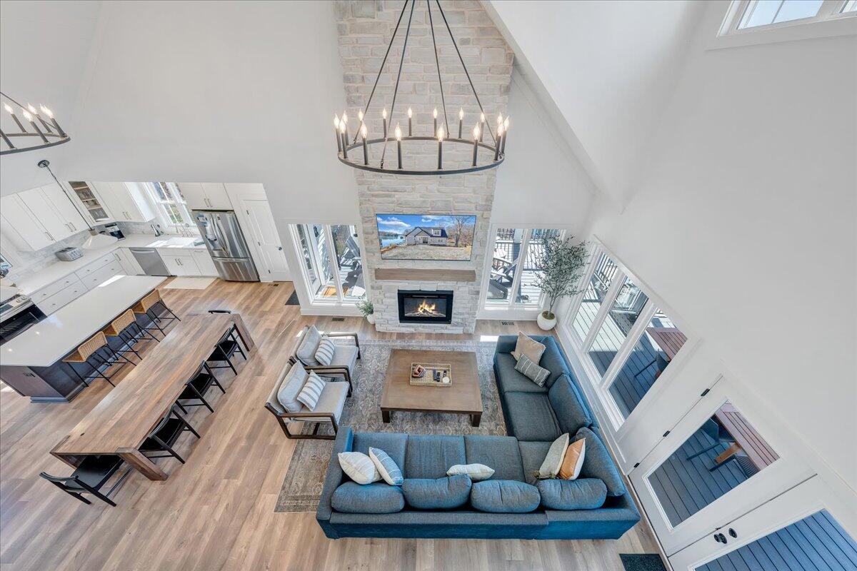 173 Compass Cove CIR