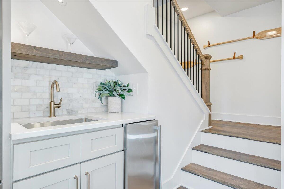 173 Compass Cove CIR