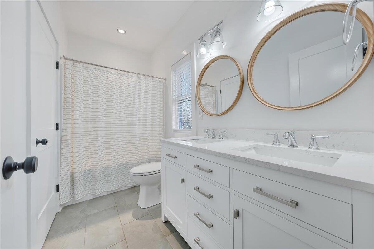 173 Compass Cove CIR