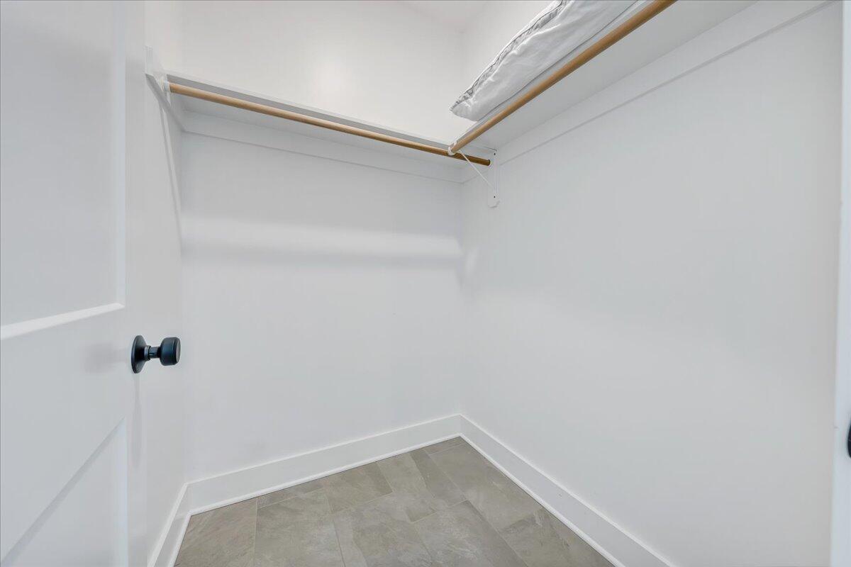 173 Compass Cove CIR