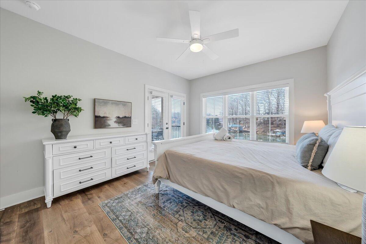 173 Compass Cove CIR