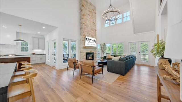 173 Compass Cove CIR