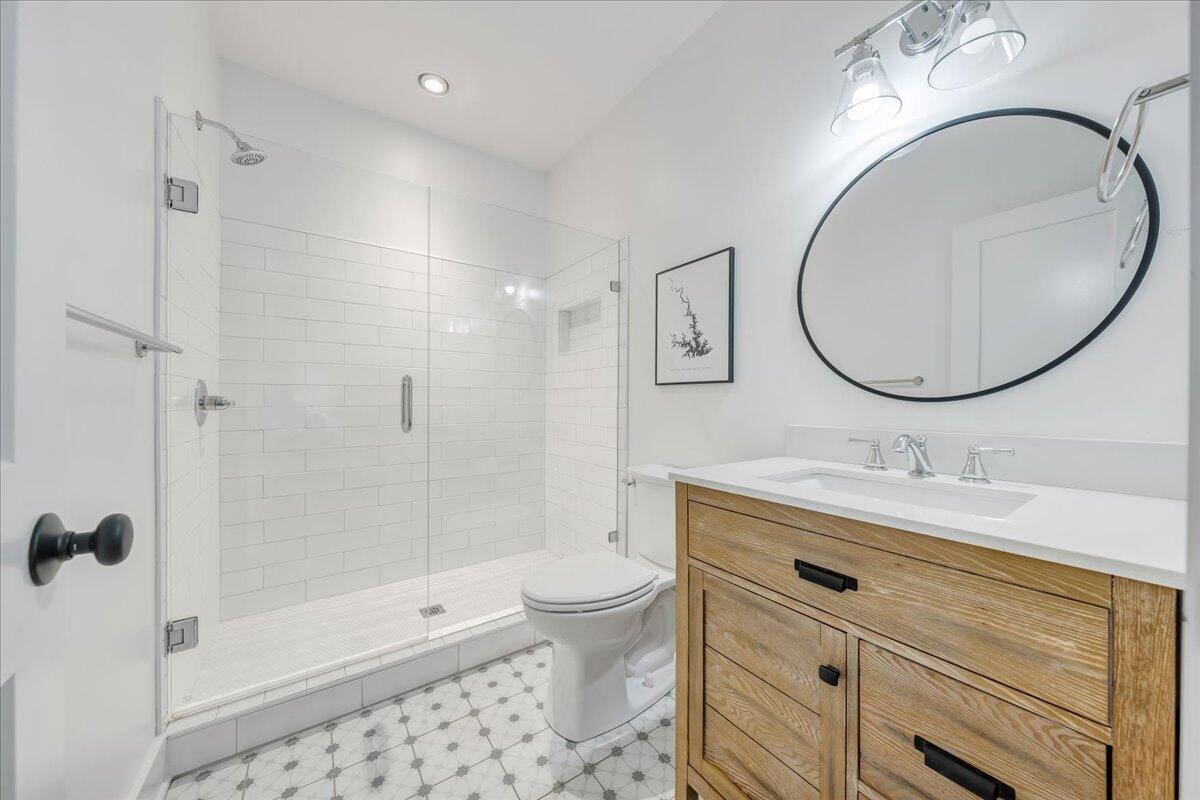 173 Compass Cove CIR