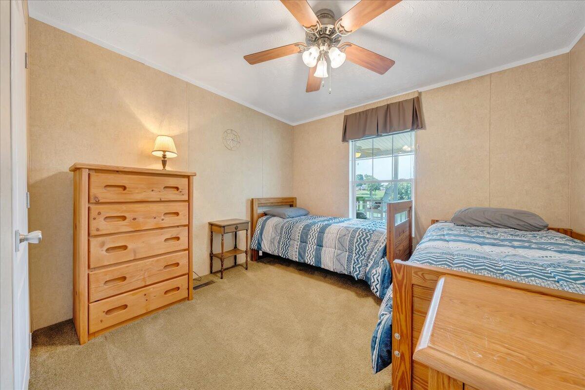 1492 Kaseys Lakeview DR