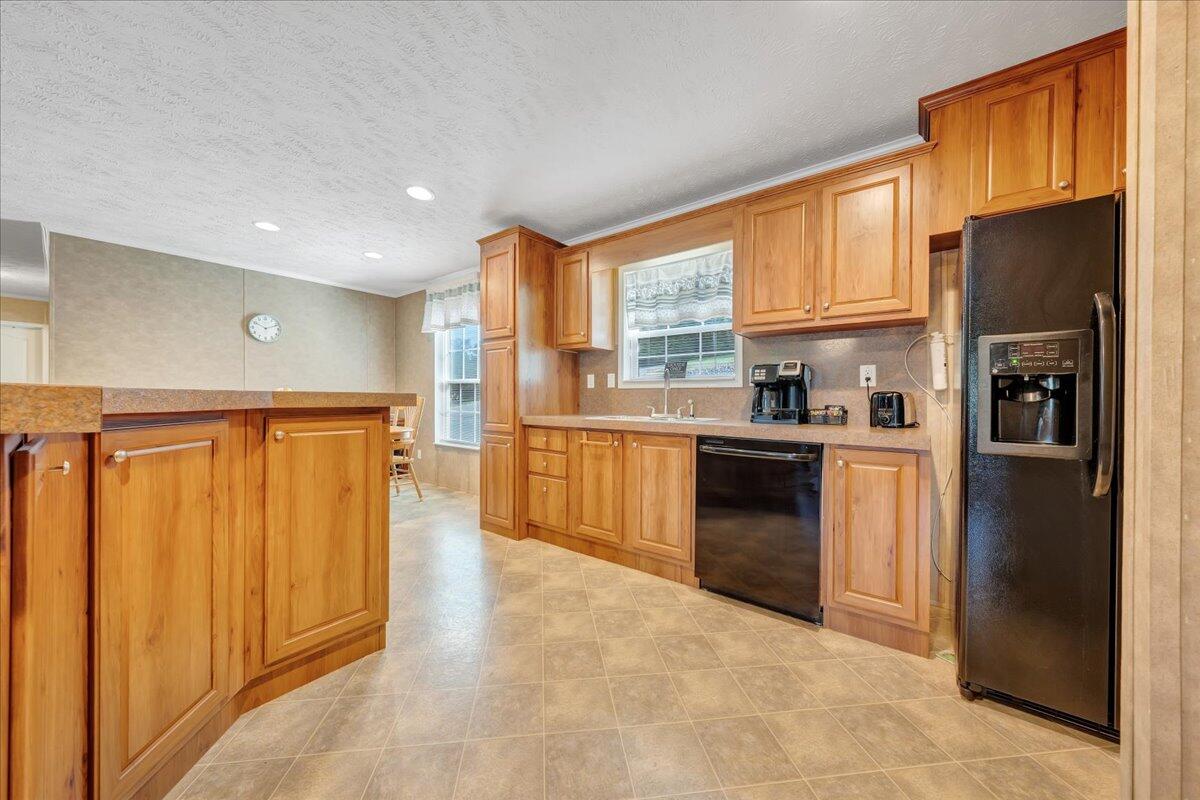 1492 Kaseys Lakeview DR