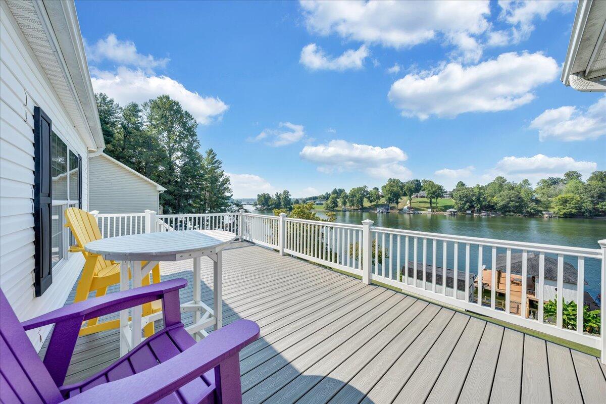 1492 Kaseys Lakeview DR