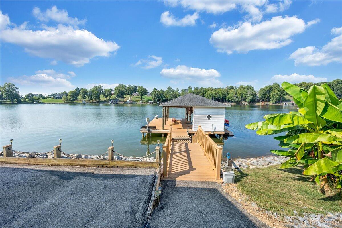 1492 Kaseys Lakeview DR
