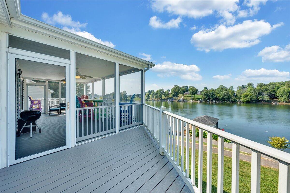 1492 Kaseys Lakeview DR