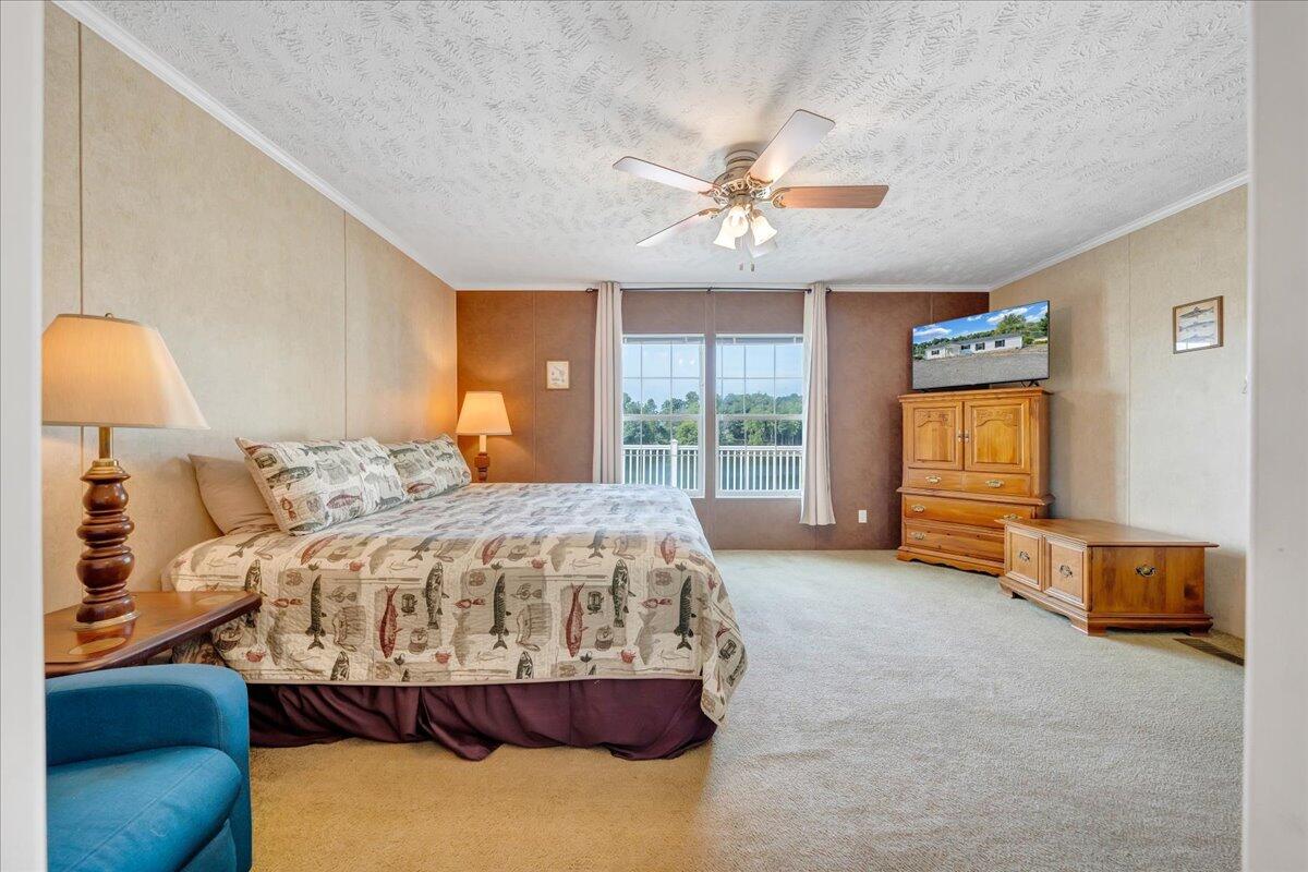 1492 Kaseys Lakeview DR