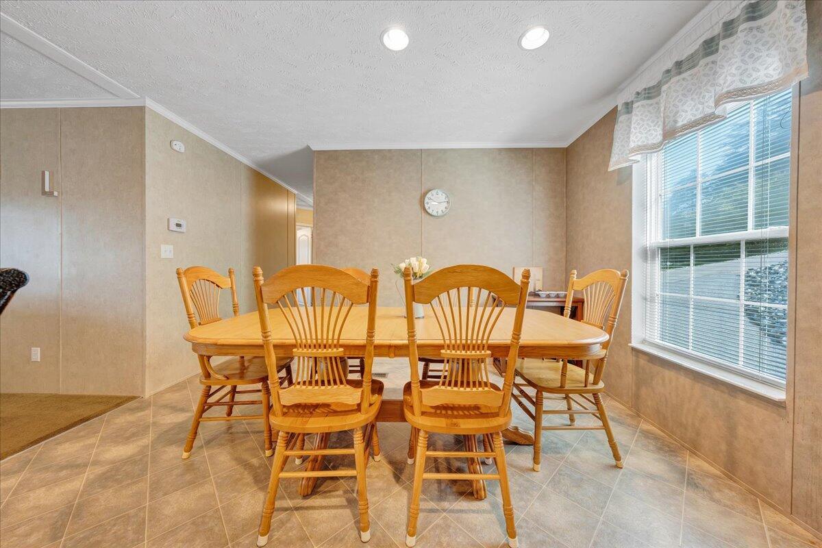 1492 Kaseys Lakeview DR