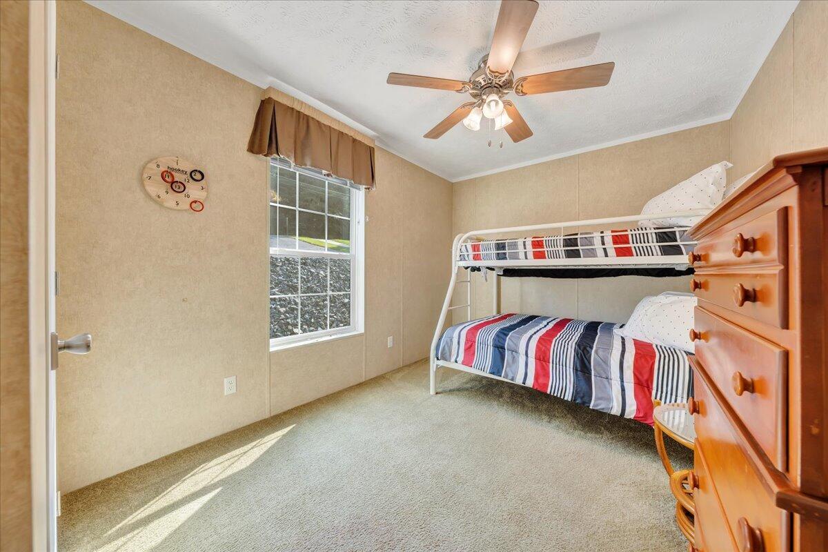 1492 Kaseys Lakeview DR