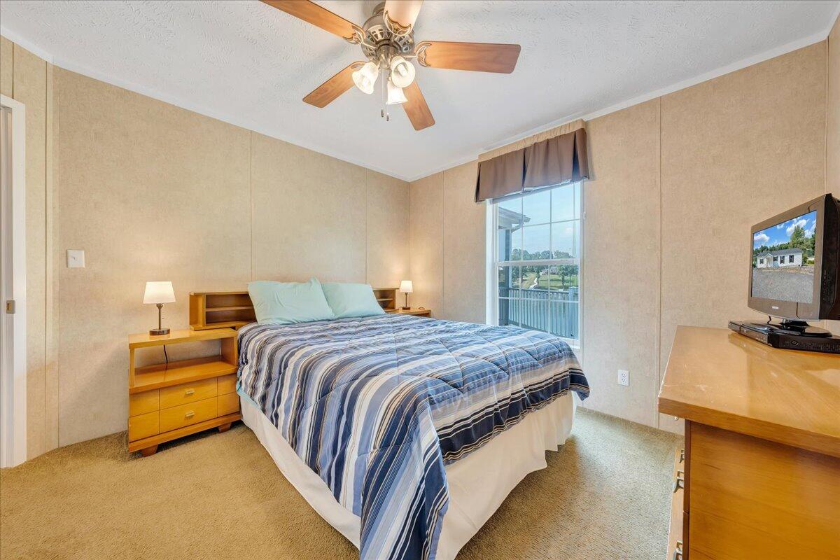 1492 Kaseys Lakeview DR