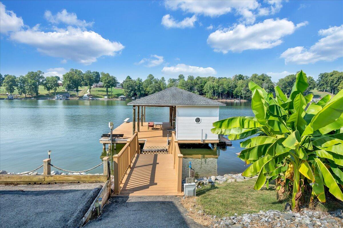 1492 Kaseys Lakeview DR