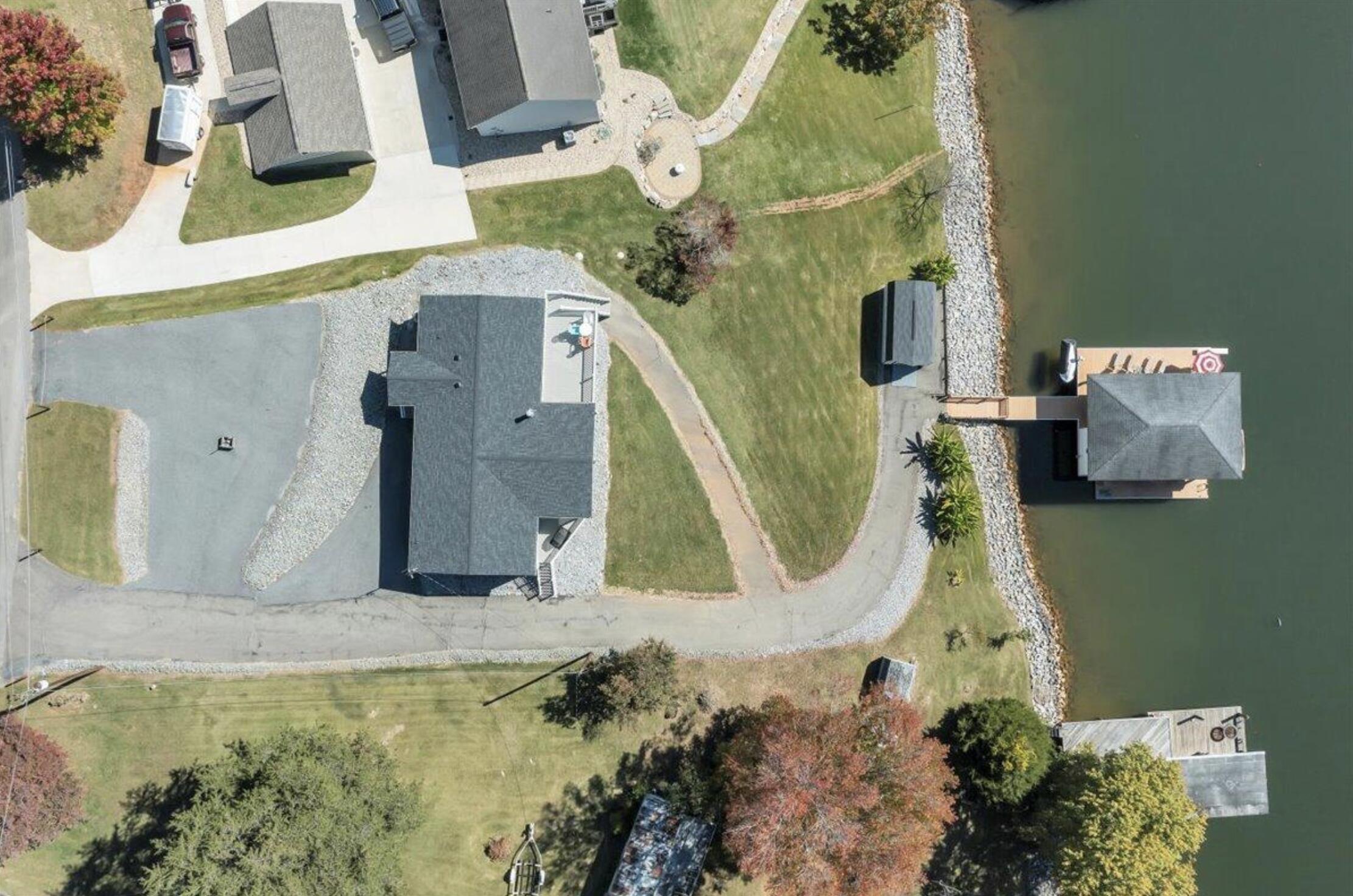 1492 Kaseys Lakeview DR