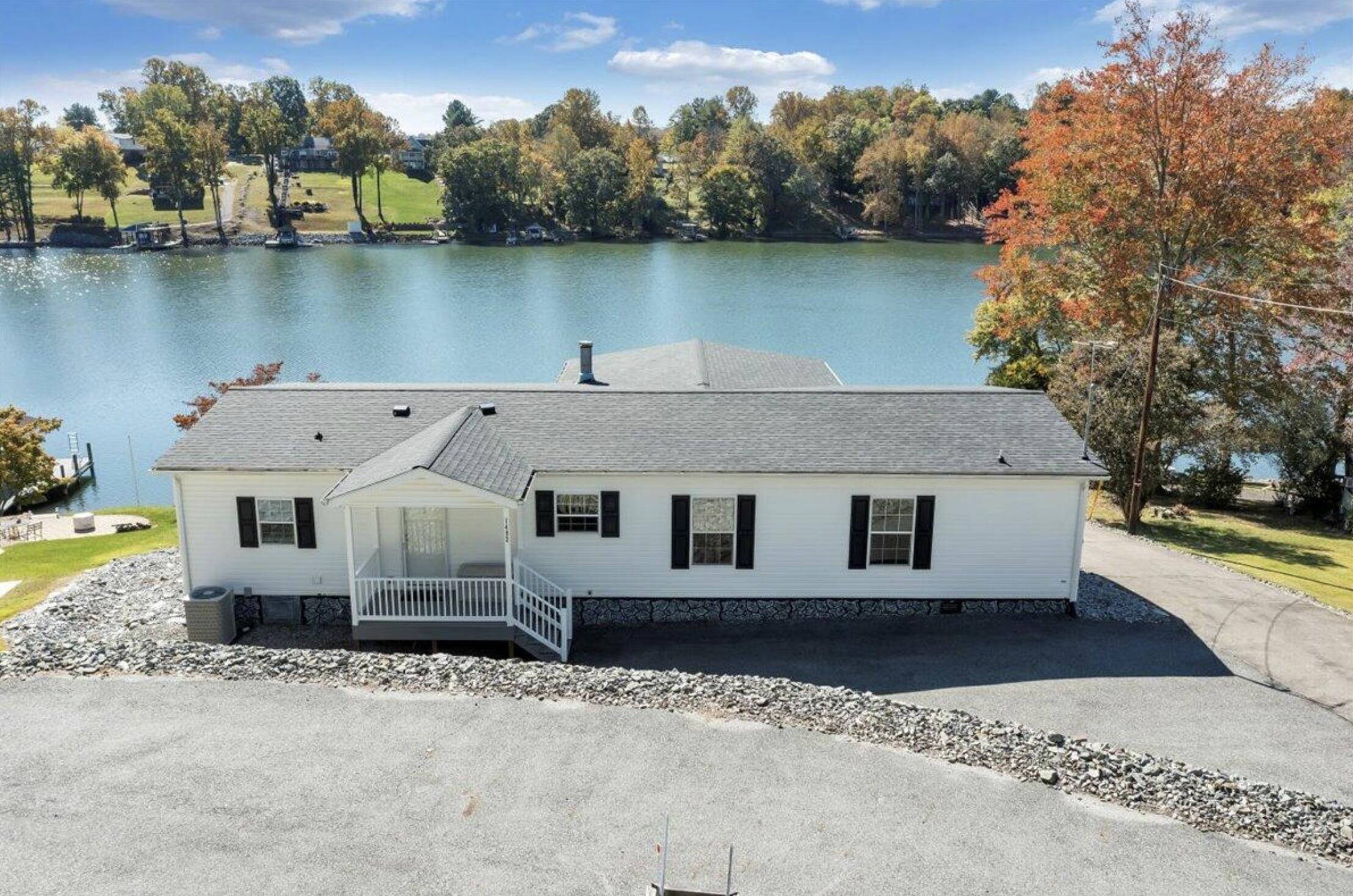 1492 Kaseys Lakeview DR